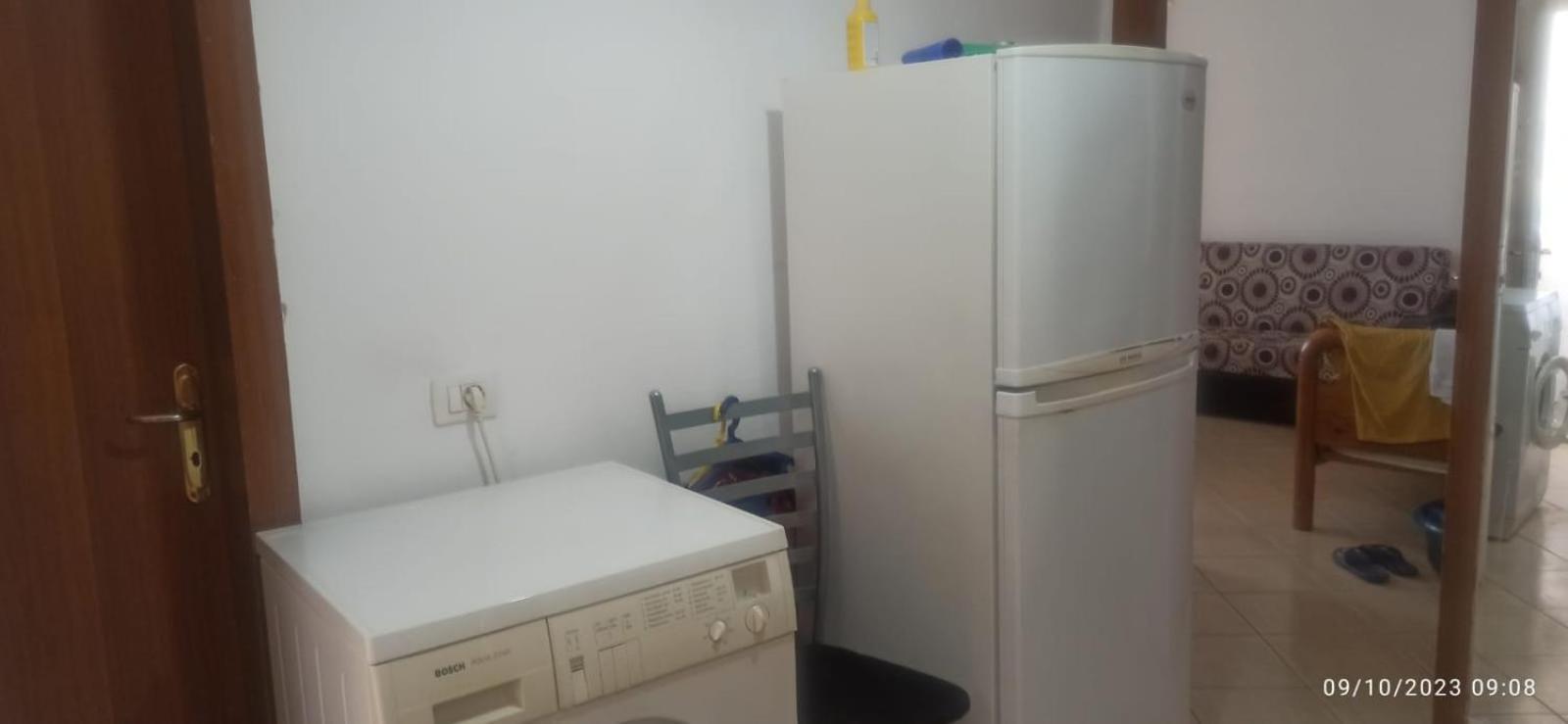 Royal 3 Hostel Tirana Extérieur photo