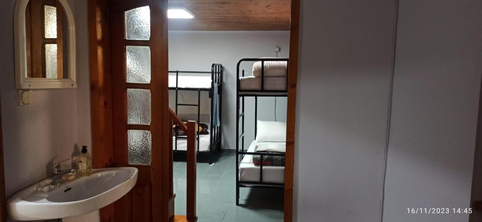 Royal 3 Hostel Tirana Extérieur photo